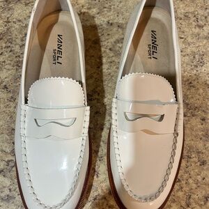 Vaneli Sport White Women's Loafer Shoes. New Without Tags Size 9 Never Worn